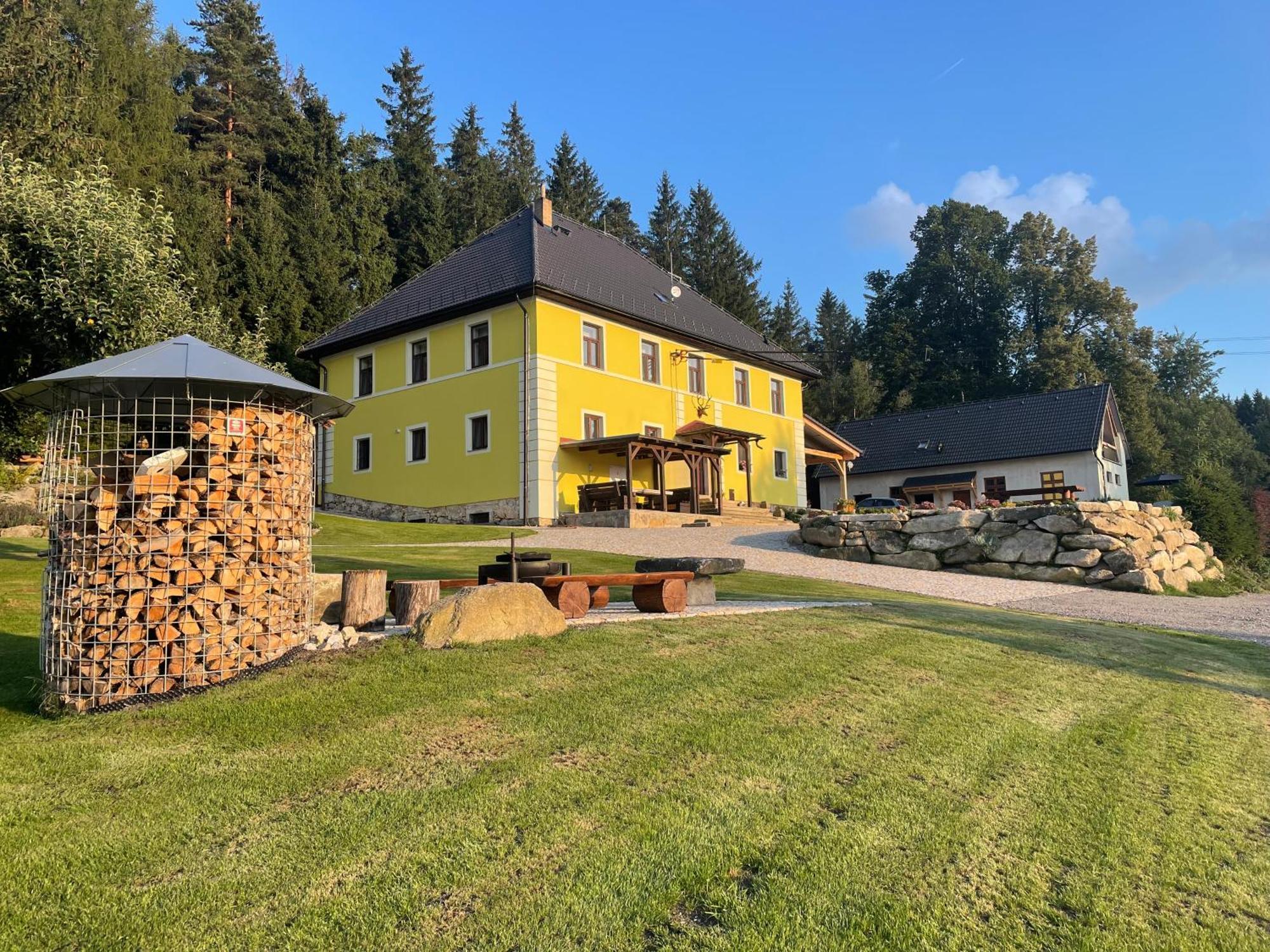 Apartmany Hajovna Lipno Loucovice Exterior photo
